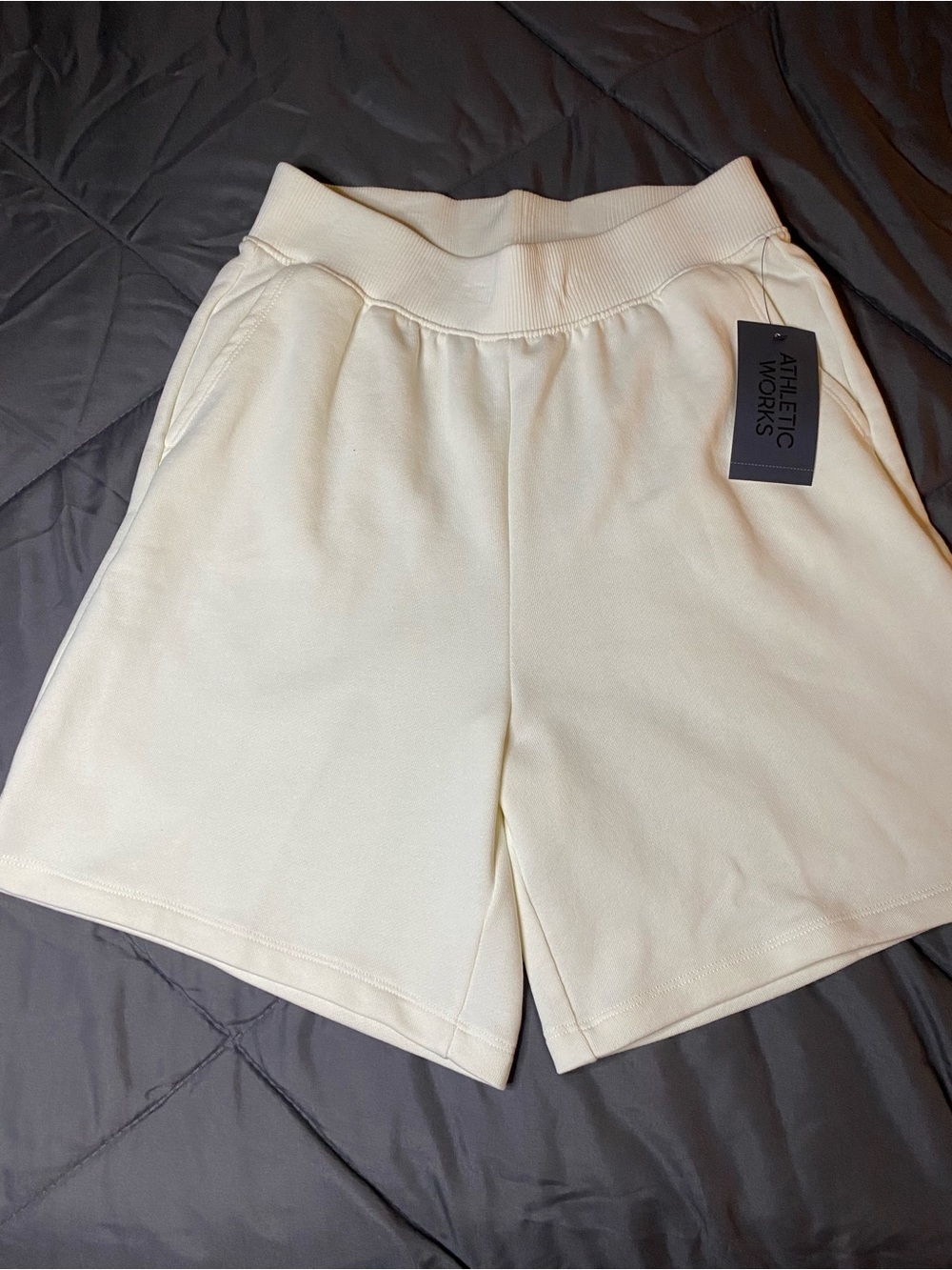 Athletic Works Women’s S 4–6 Off-White French Terry Bermuda Shorts NWT